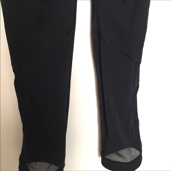 Lululemon Crops Black Mess - Picture 3 of 5